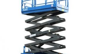 適應(yīng)高空作業(yè)需求的定制液壓提升機特別在物流行業(yè)