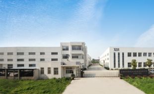 液壓升降平臺在模具精密加工中的應用優(yōu)勢