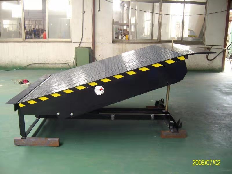 卸貨升降平臺(tái) 卸貨升降平臺(tái)